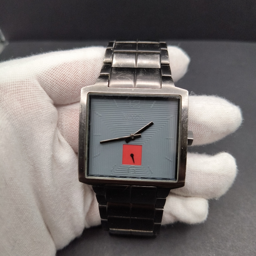 Nixon The District "In The Game"